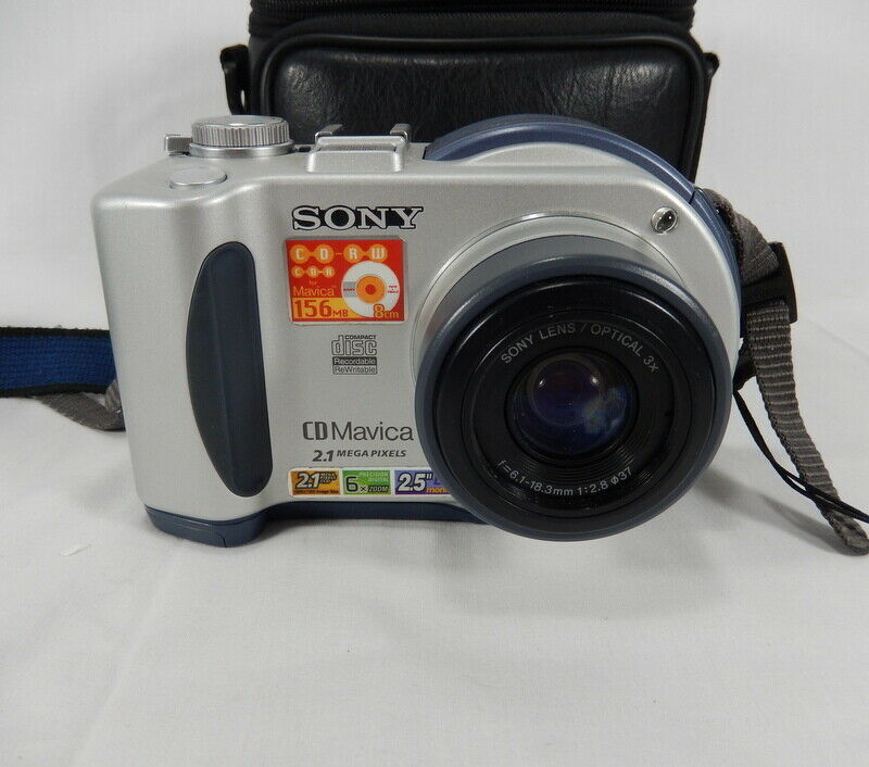 Vintage Sony CD Mavica 2.1 MP Digital Camera MVCCD200 Digital Cameras