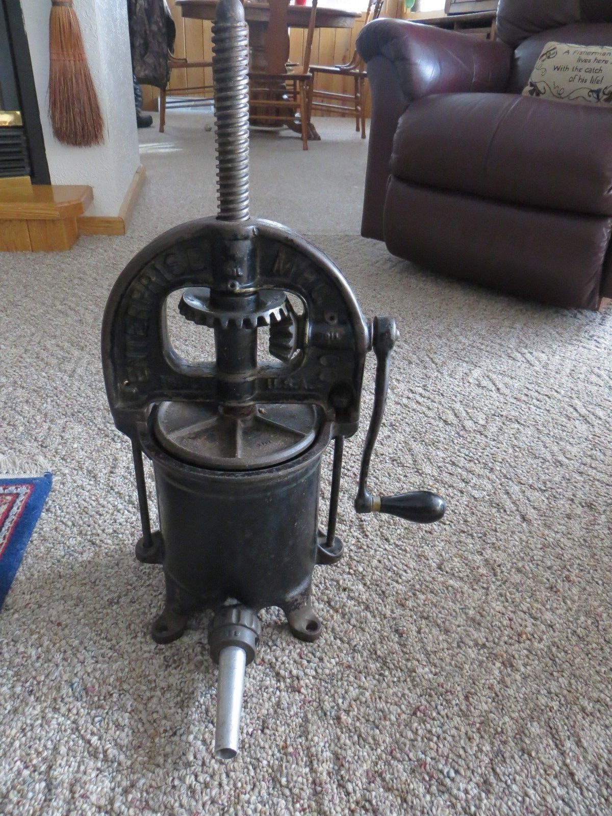 vintage CAST IRON ENTERPRISE MFG CO. 207A HOME SAUSAGE MEAT GRINDER