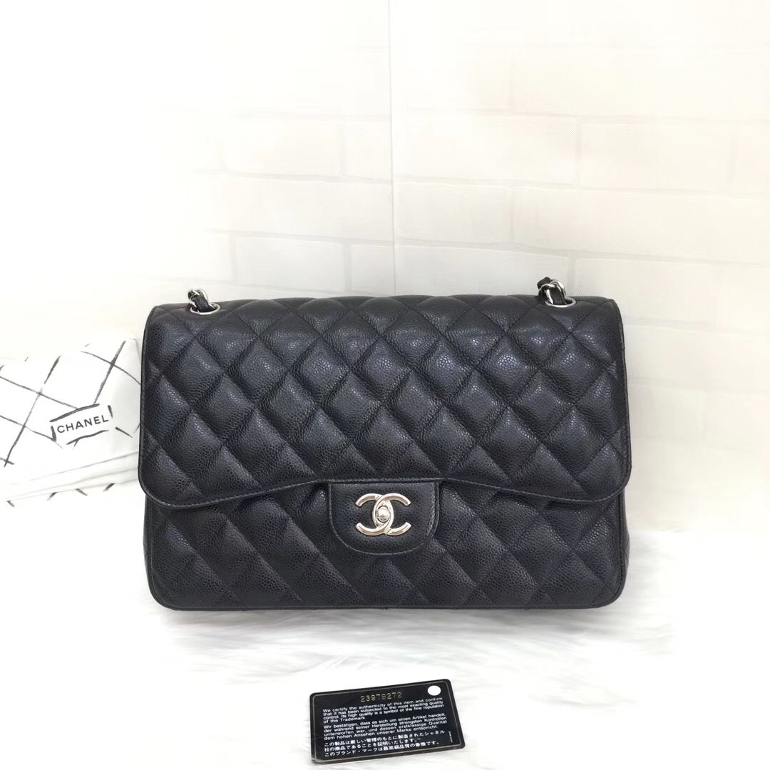 chanel black quilted flap bag