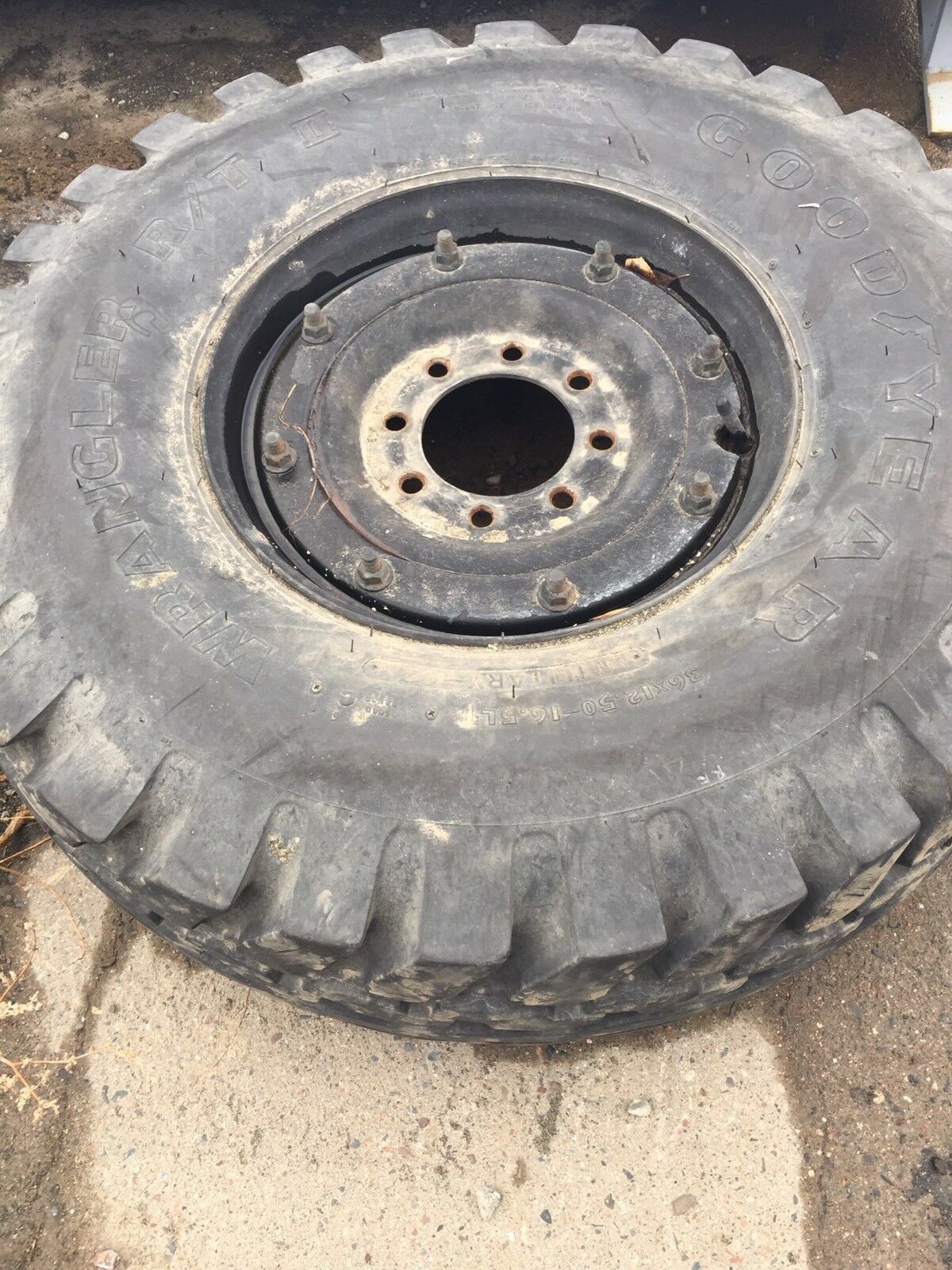 MILITARY HUMVEE SPARE TIRE WITH 8 BOLT RIM 36