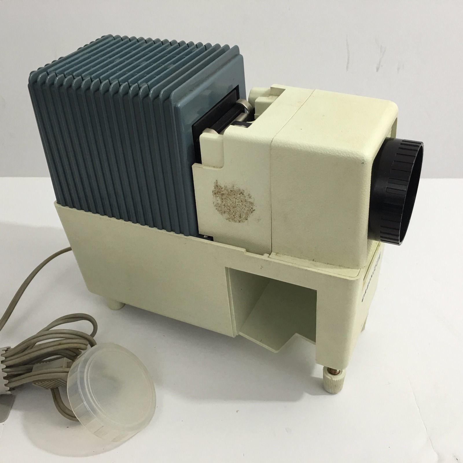 Cabin 150M Slide Projector Vintage and 50 similar items