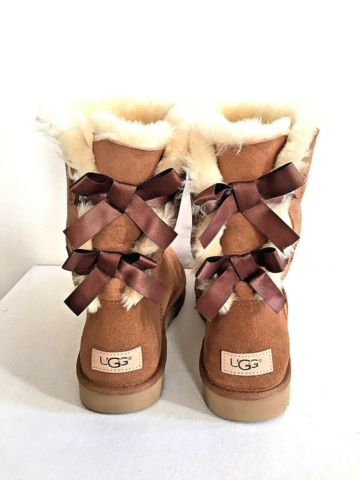 bailey bow uggs size 5