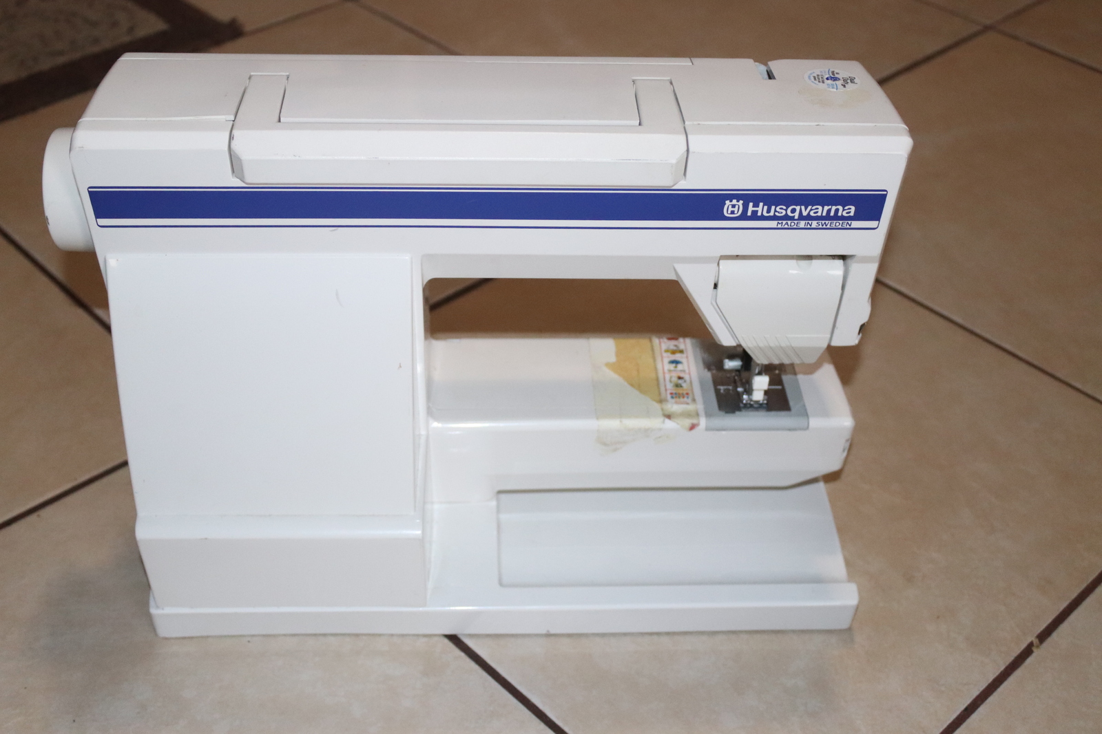 Husqvarna Viking 250 Sewing Machine No AC Plug-Rare Attic find- AS IS 2 ...