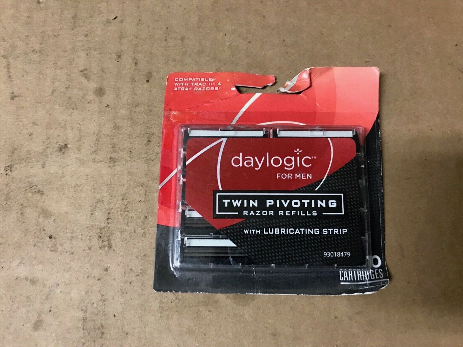 DAYLOGIC FOR MEN TWIN PIVOTING RAZOR REFILLS 10 CARTRIDGES Men's