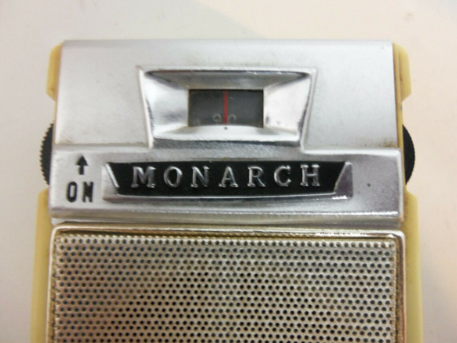 1970s satellite vintage transistor radio