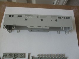 Highliners Stock #2003 F2/F3 B Unit with Screens and all Parts HO Scale image 2