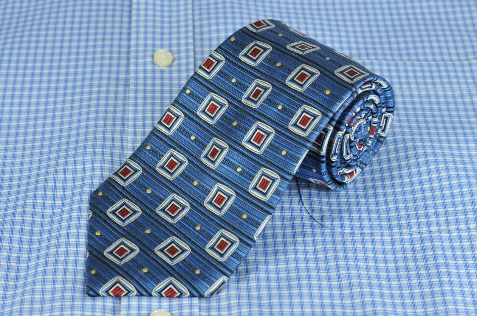 Jos A Bank Men's Tie Blue Red & White Geo Woven Silk Necktie 62 x 3.5