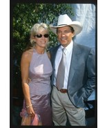 2000 GEORGE STRAIT &amp; WIFE Country Music Awards Candid Original 35mm Slide - $12.69