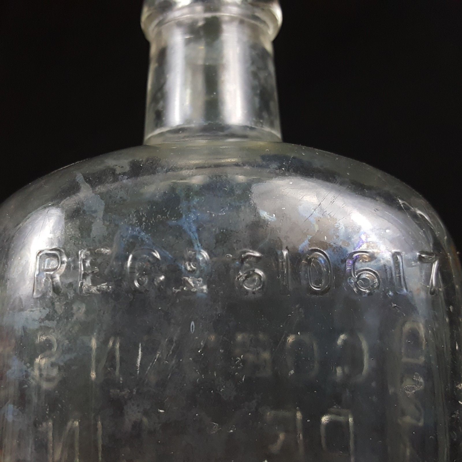 Download Antique Gordons Dry Gin Liquor Bottle Clear Glass ... Yellowimages Mockups