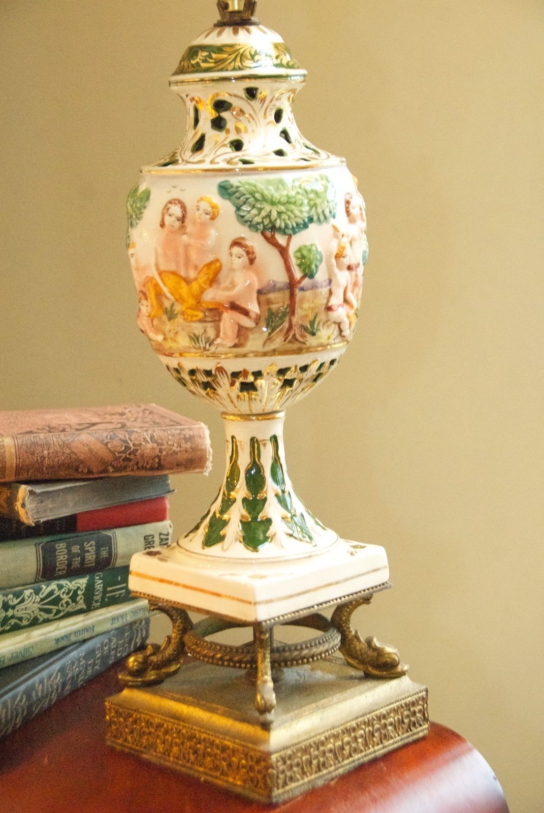 CAPODIMONTE TABLE LAMP MID CENTURY ITALY CHERUBS PORCELAIN BRASS DOLPHIN FOOTED Lamps