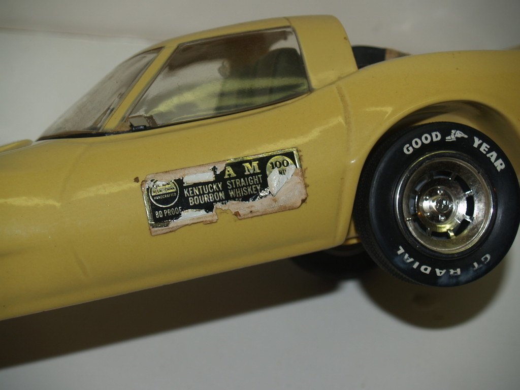 Jim Beam 1978 Yellow Corvette Decanter Jim Beam