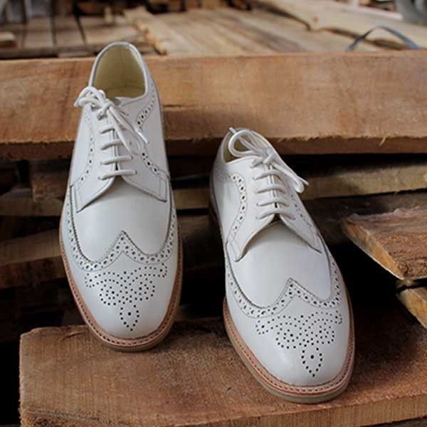 New Men Handmade White Wingtip Brogue Shoes Men Crepe Sole Leather ...