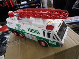1996 Hess Emergency Truck New In Box!!! 96-2 - $47.50