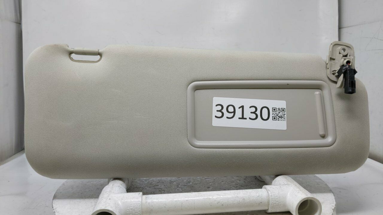 20022004 JEEP LIBERTY Passenger Right Sun Visor Sunvisor Beige 39130 Sun Visors