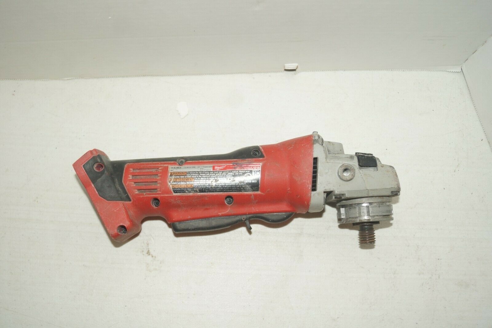 Milwaukee 2680-20 18-Volt Cordless 4-1/2" Grinder FOR PARTS NOT WORKING FP798 