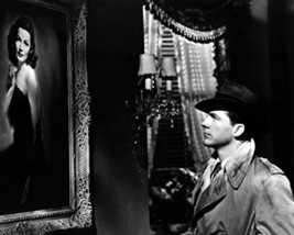 Dana Andrews And Gene Tierney In Laura Looking At Painting 16x20 Canvas Giclee - $69.99
