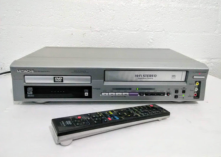 Hitachi DVPF2U DVD/VCR Combo w/Original Remote Control DVD & Bluray