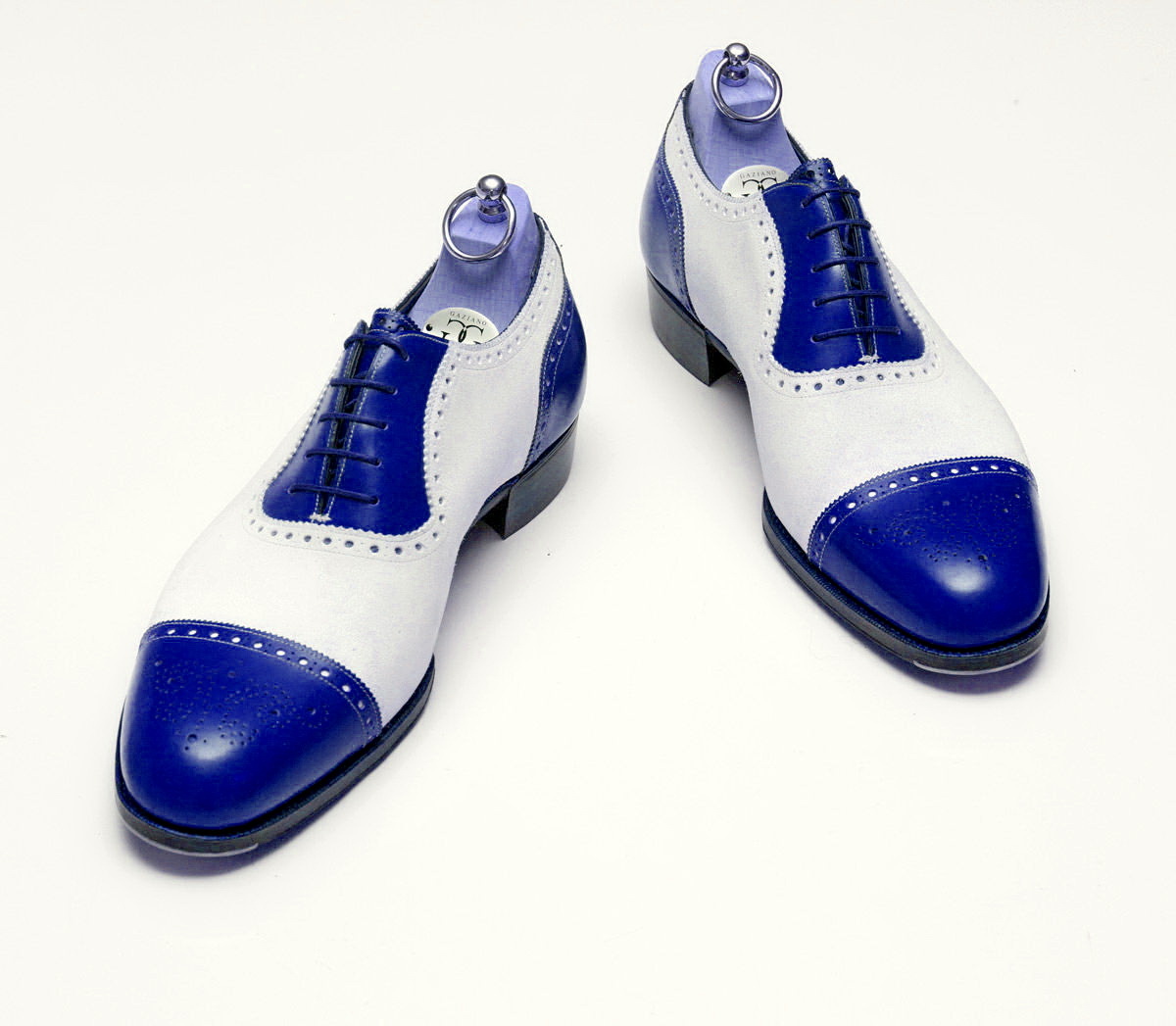 Two Tone White Blue Contrast Oxford Brogue Toe Black Sole Leather Lace up Shoes