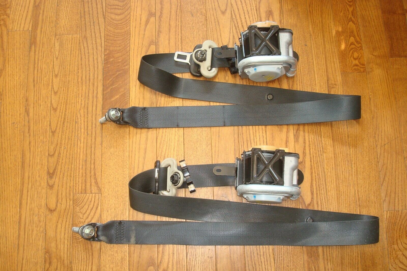 2009 10 11 2012 NISSAN MURANO OEM Front Driver Passenger Seat Belt