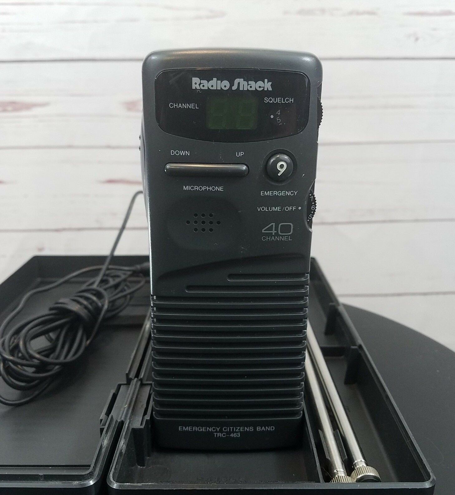 Radio Shack 2 WAY CB RADIO & ANTENNA 40 Channel Emergency Citizens Band ...