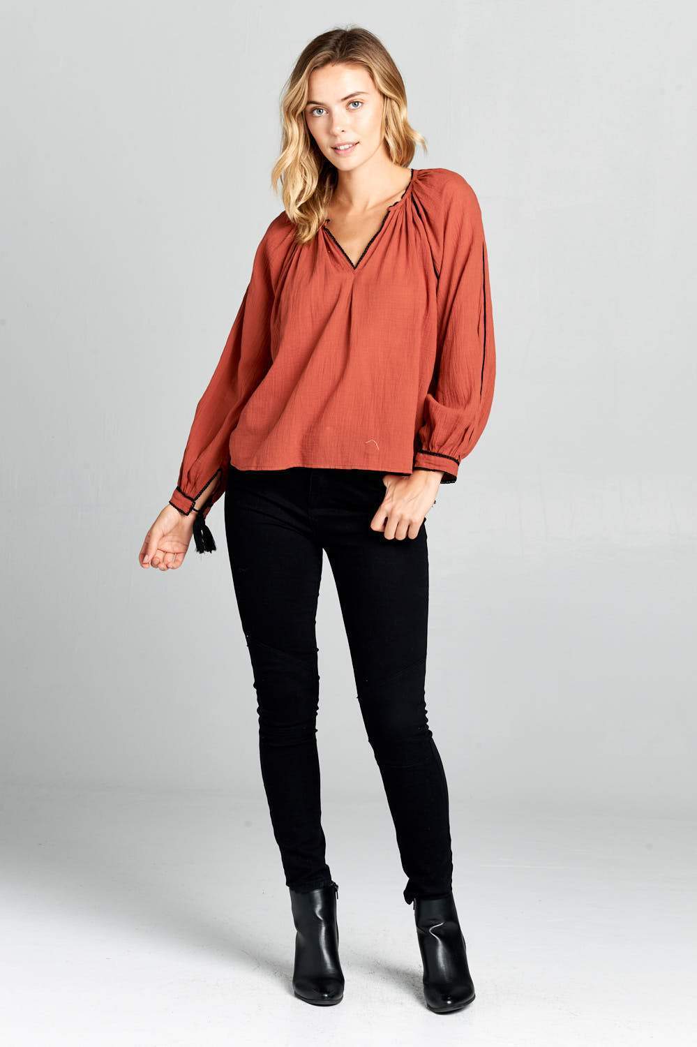 V-NECK LONG SLEEVE LINEN TOP - Tops