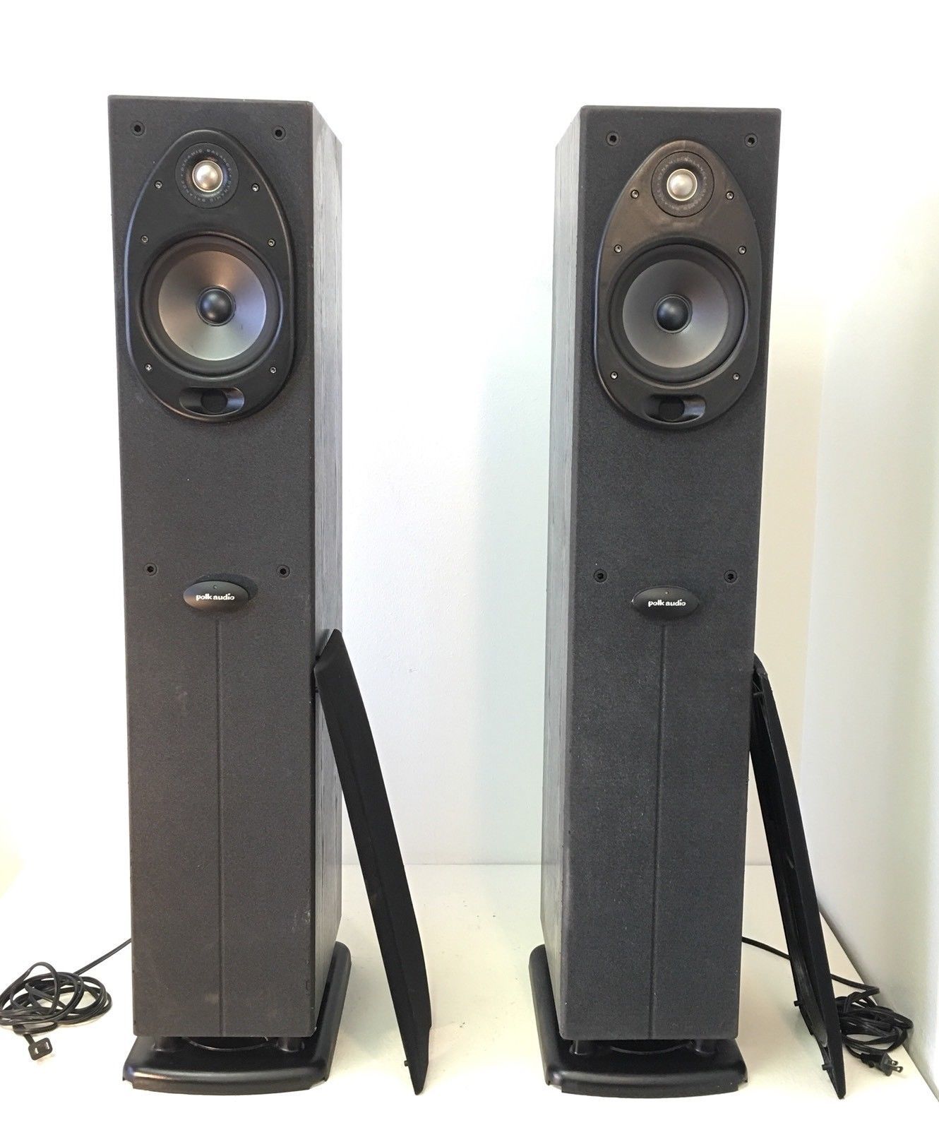 Polk RT1000P Powered Tower Speakers w/ Built in Subwoofers Speaker