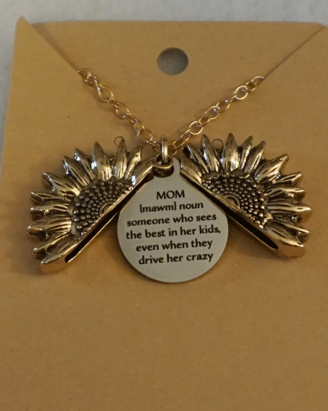 Mom (mawm) Sunflower Necklace