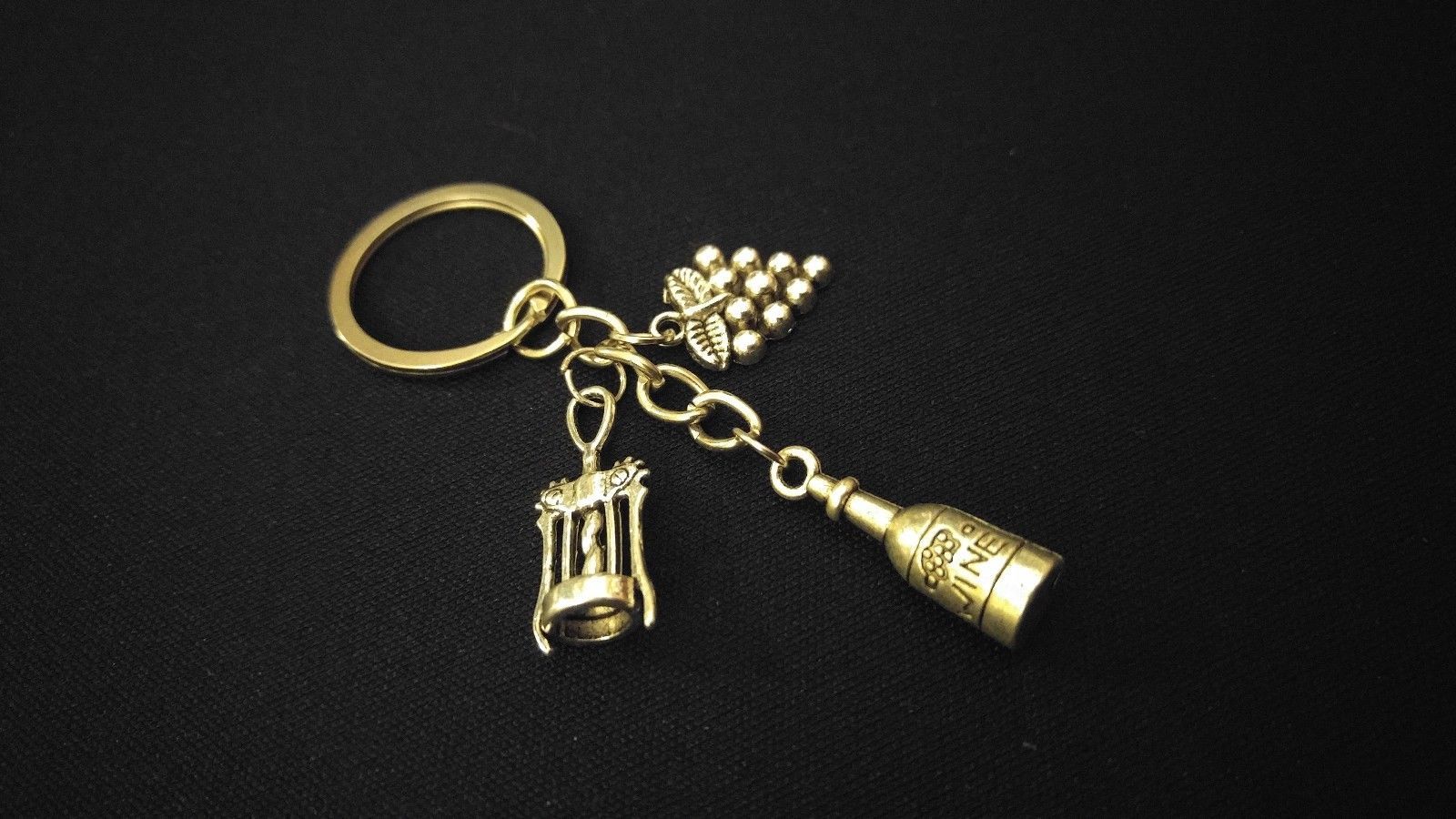 WINE Bottle Grapes Opener Drink Silver Metal Charm Keychain Key Ring Gift USA