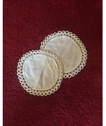 Vintage set of 2 round doilies : solid fabric center, embroidered edge - $13.00