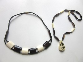 Lot 2 Necklaces Faux Wood Resin Tribal Style & Salamander 18 Inches - $8.00