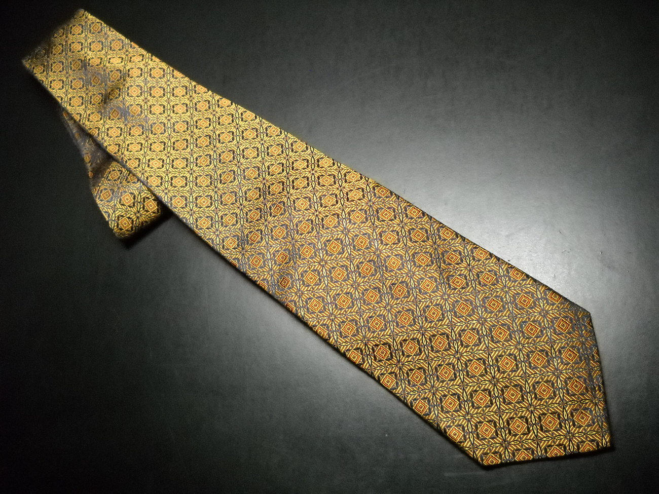 A Jos Bank Signature Gold Purple Medallion Tie Accessories ...