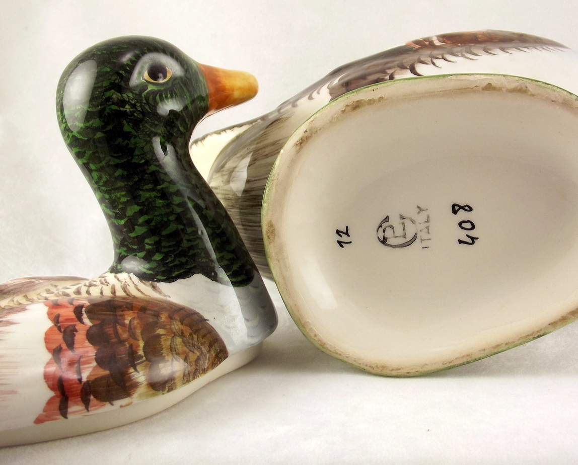 Ceramic duck tureen hand painted 7 inch made in Italy marked CPL Italian