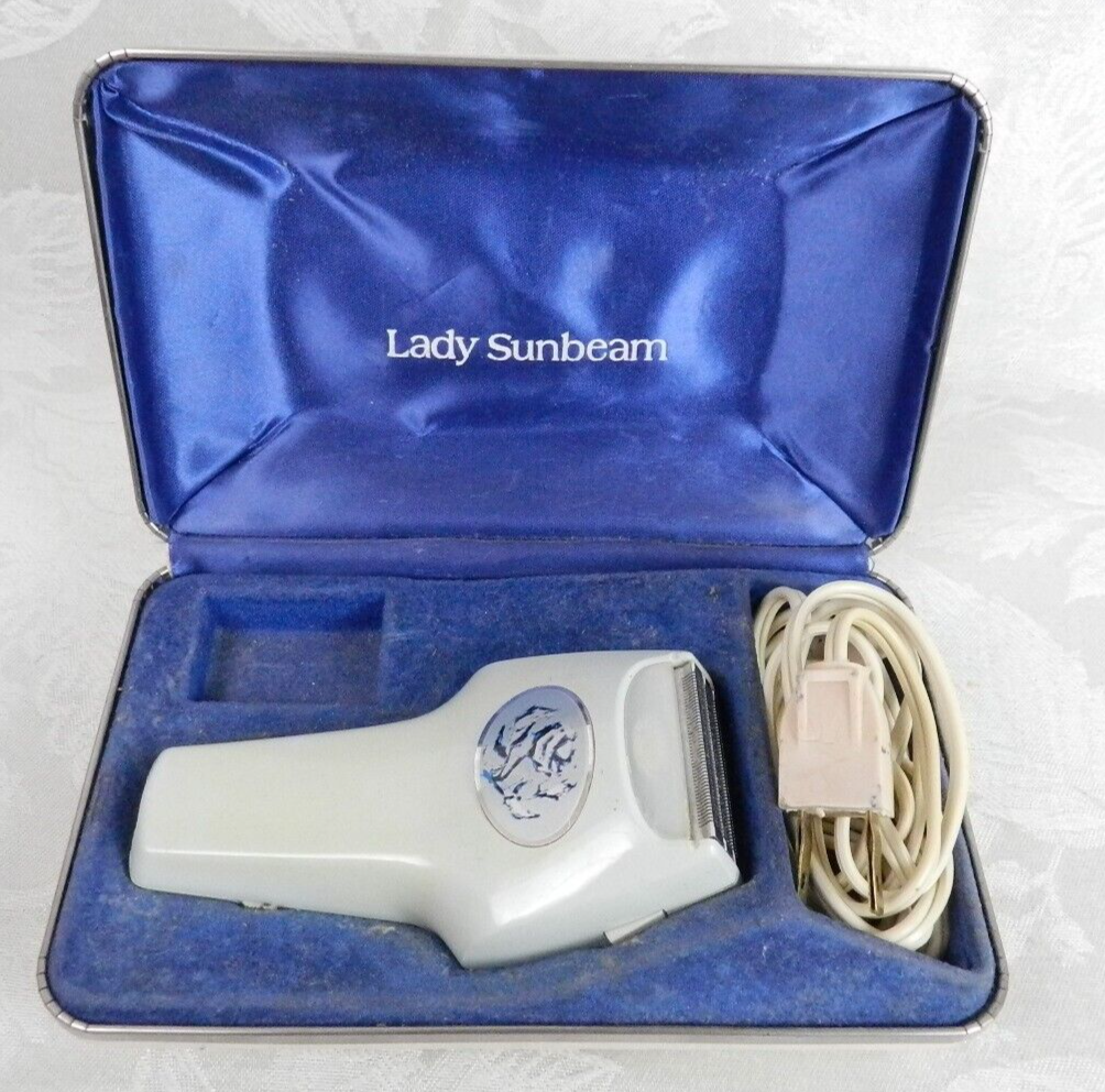 Vintage Lady Sunbeam Electric Shaver with Clamshell Case Light Blue