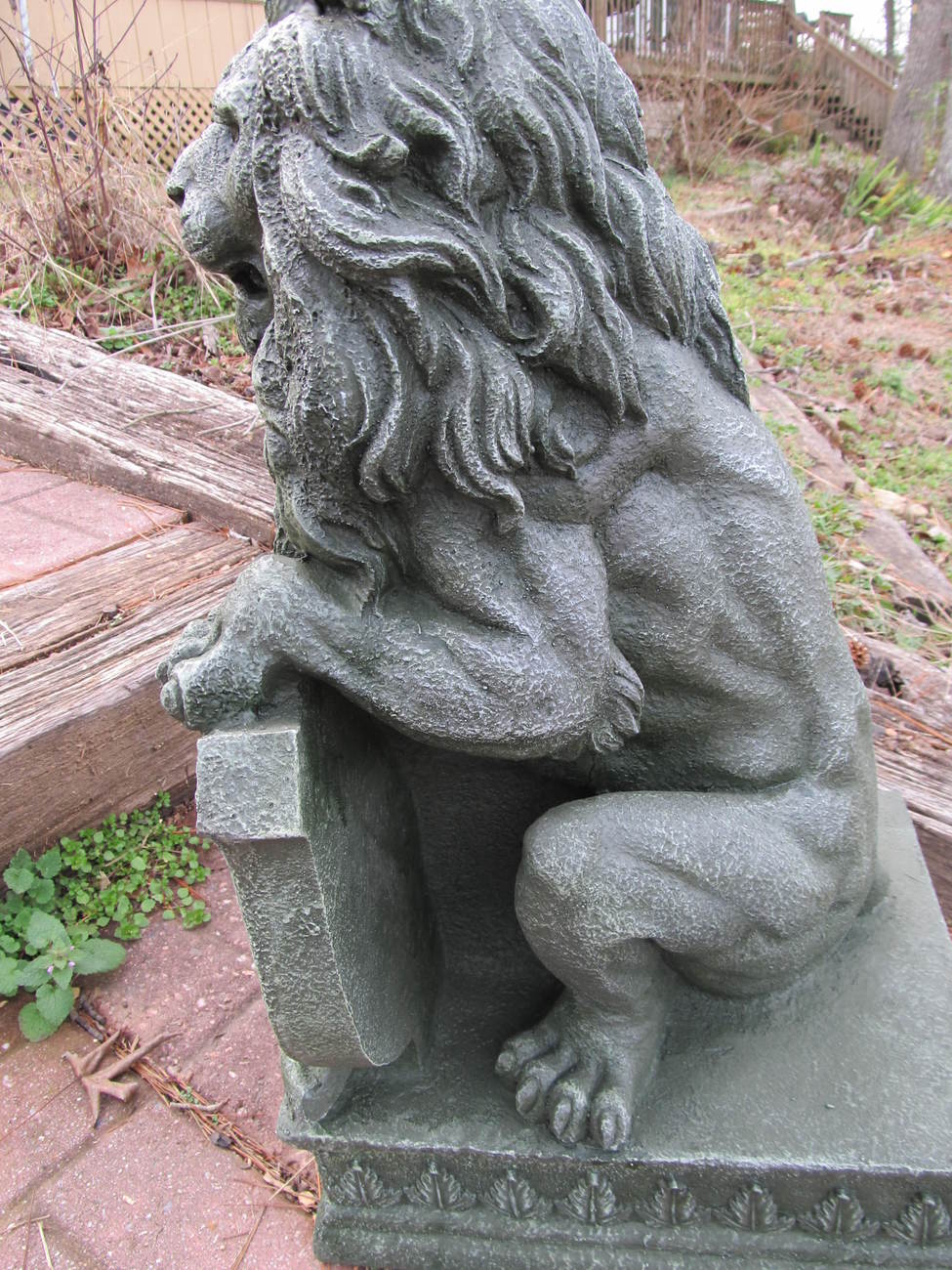 2 LION GARDEN DRIVEWAY FIGURINE STATUE PAIR 25" Tall Animals & Birds