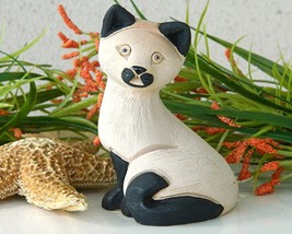 Vintage Artesania Rinconada Siamese Cat Kitten Figurine Uruguay Signed - $17.95