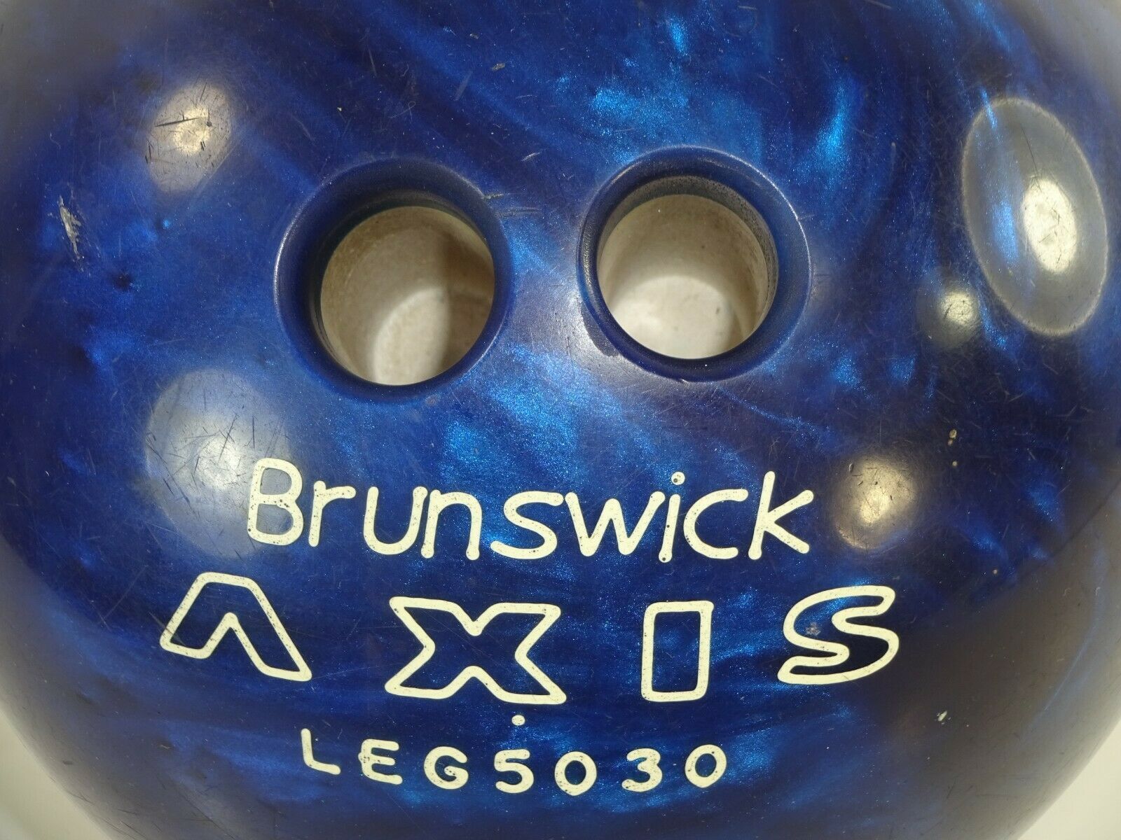 Vintage Brunswick Axis Blue Bowling Ball 14 lbs Balls