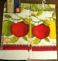 2 Same Printed Kitchen Towels (15" X 25"), Apples & Pears # 2 By Gr - $10.88