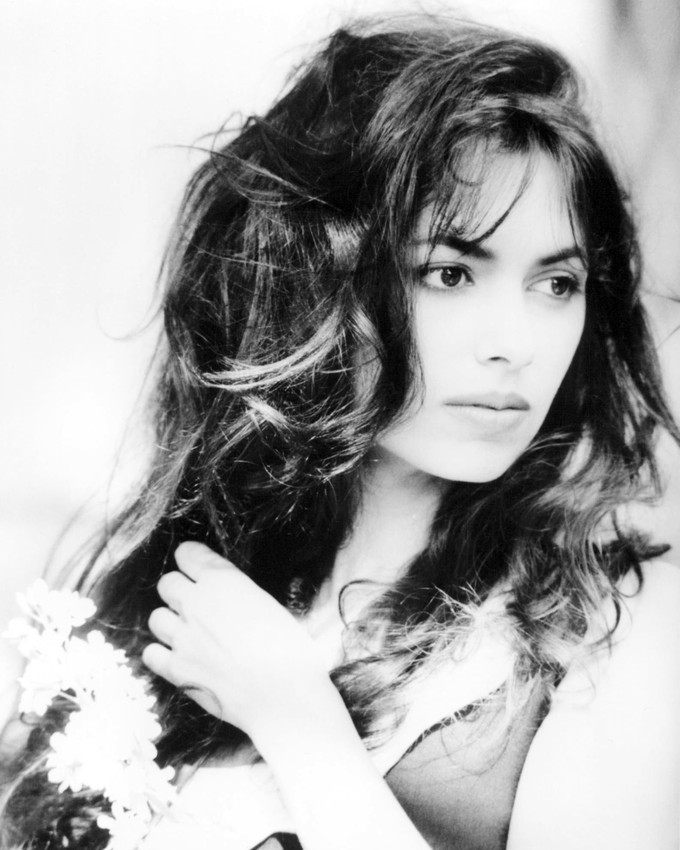 Susanna Hoffs 16x20 Poster - Other