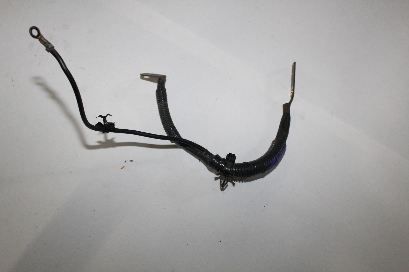20032004 INFINITI G35 SEDAN ENGINE CHASSIS GROUND CABLE 3433 Battery