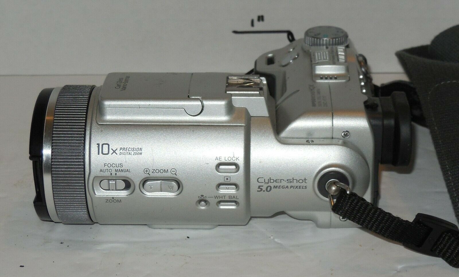 Sony Cybershot DSCF717 5.0MP Digital Camera Silver Digital Cameras