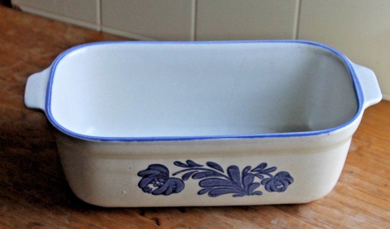 Large Pfaltzgraff Jamberry Sage Green Leaf Plate Embossed Pottery