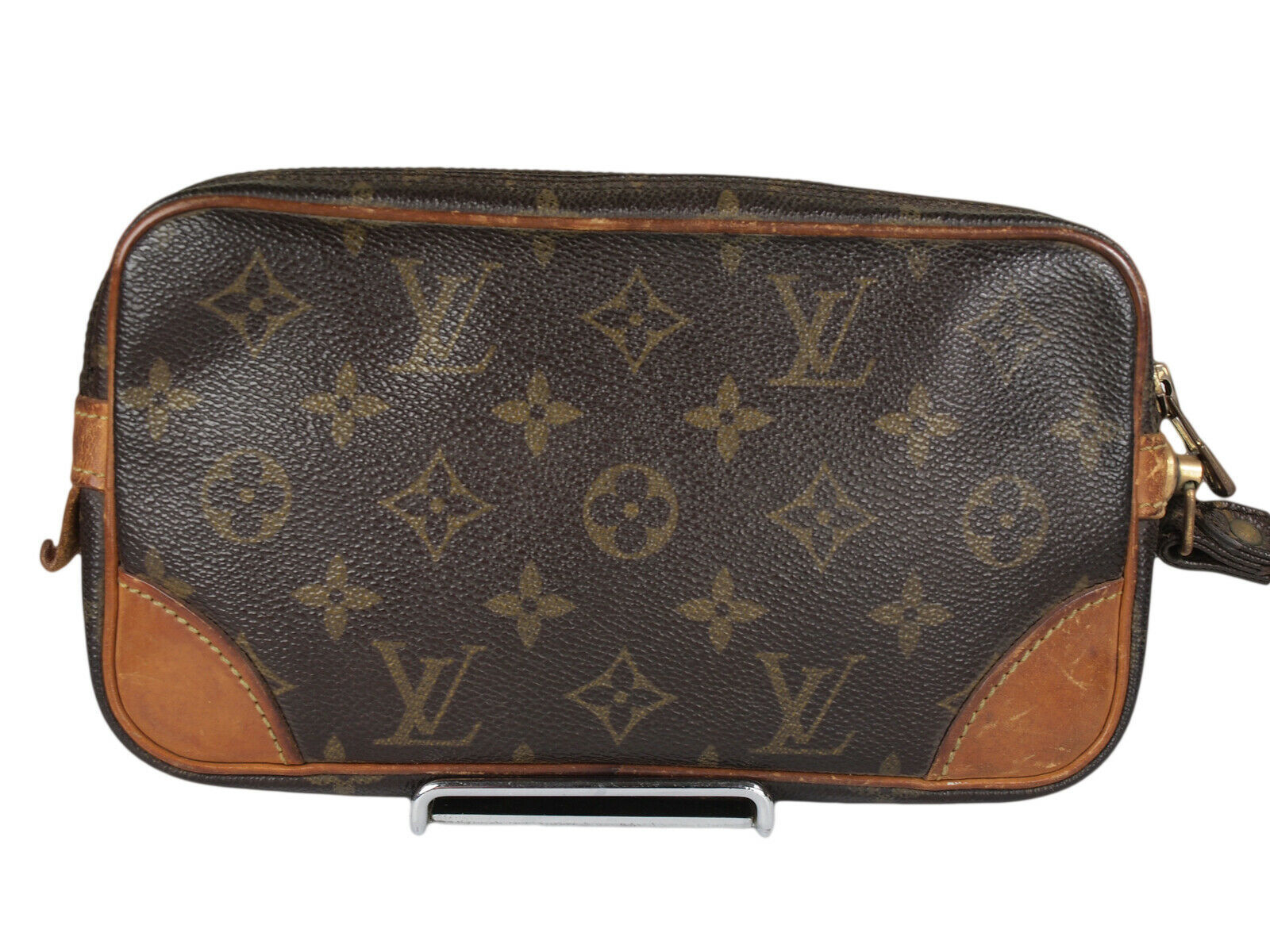 lv dragonne clutch