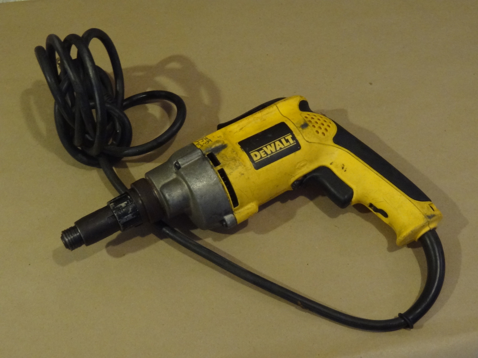 DEWALT ELECTRIC SCREW GUN DRILL DW267 VERSACLUTCH USED WORKS WELL