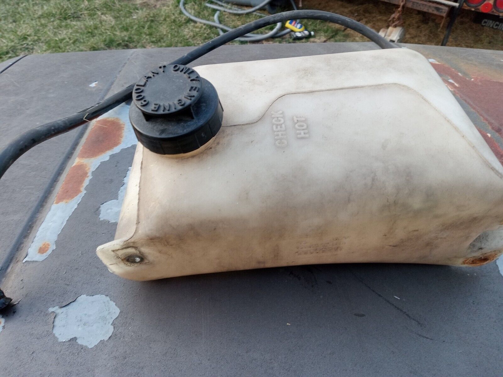 1987 93 Chevrolet S10 Truck Radiator Overflow Jug Reservoir & Hose ...