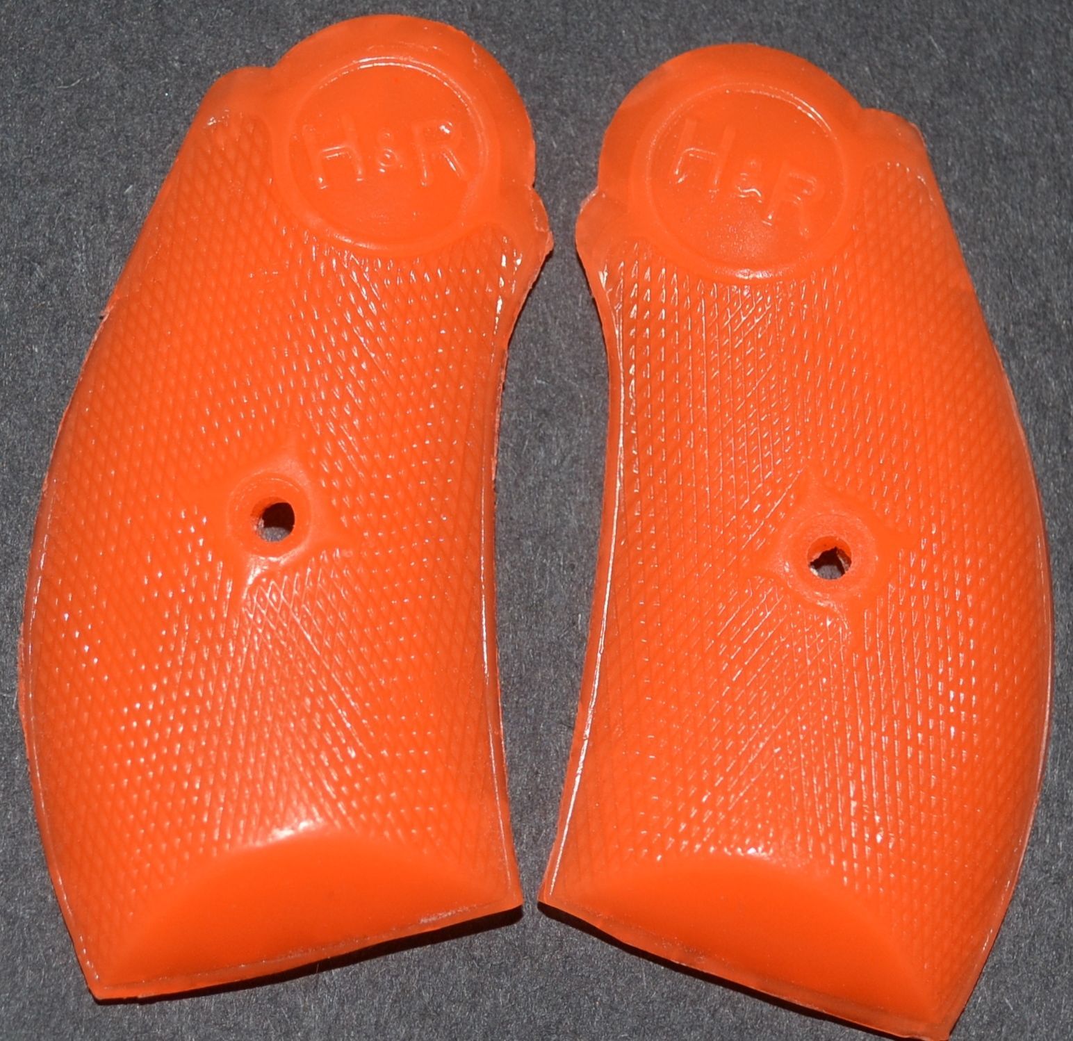 H&R Pistol Grips 722,922 neon orange plastic Hunting