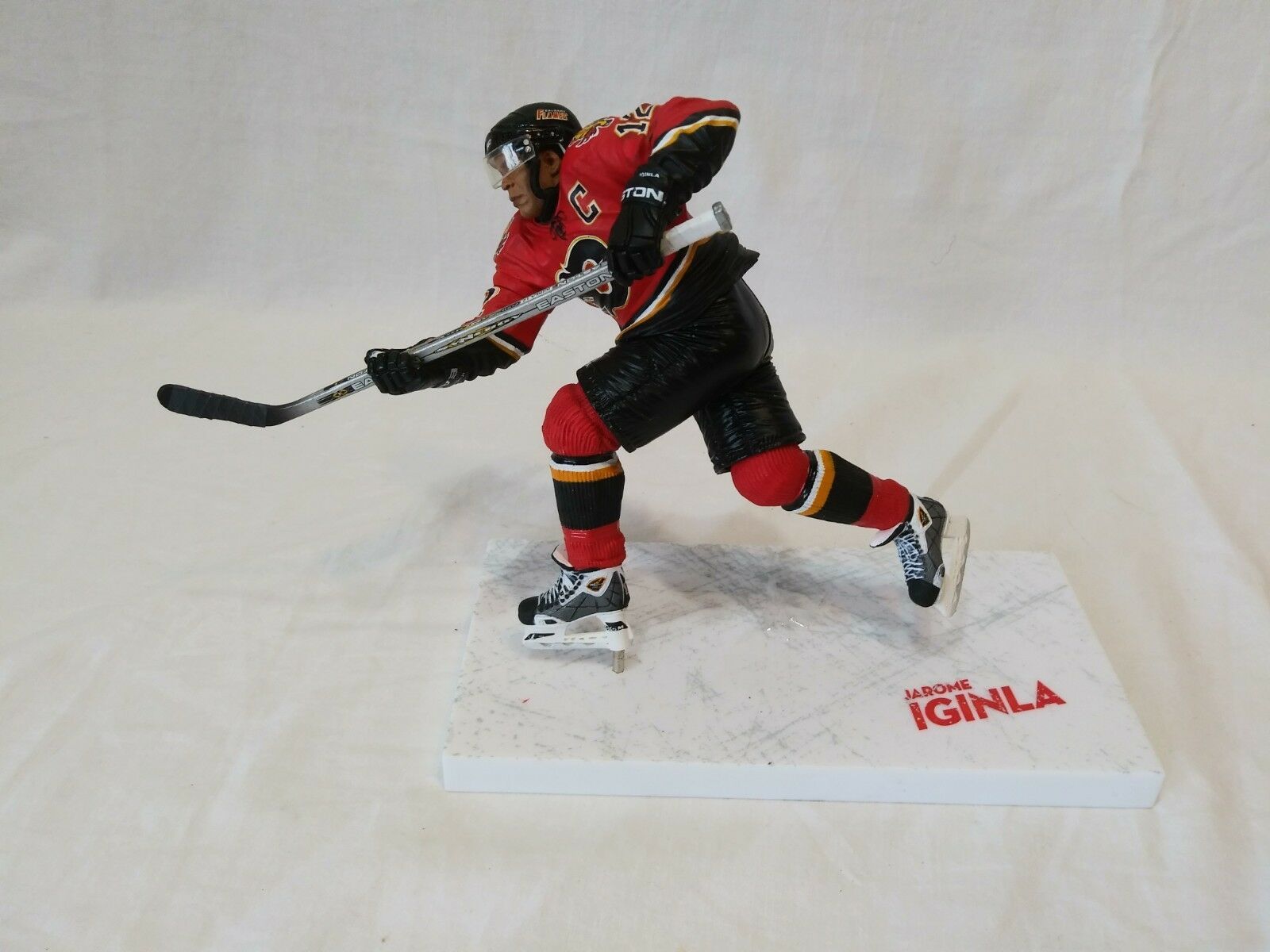 Primary image for Jarome Iginla #12 Calgary Flames McFarlane Action Figure NHL Hockey