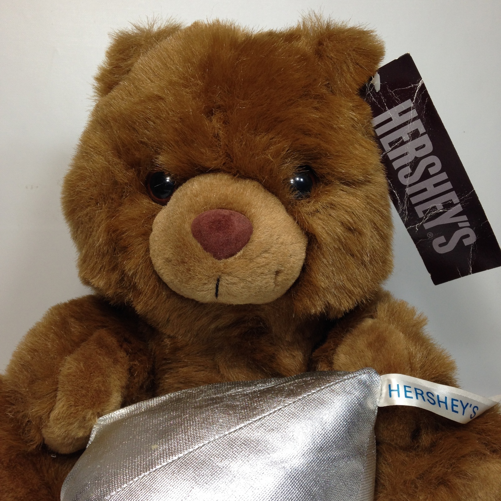 Hershey's Kiss Teddy Bear holding Jumbo Chocolate Plush Kisses Brown Animal 12" Other