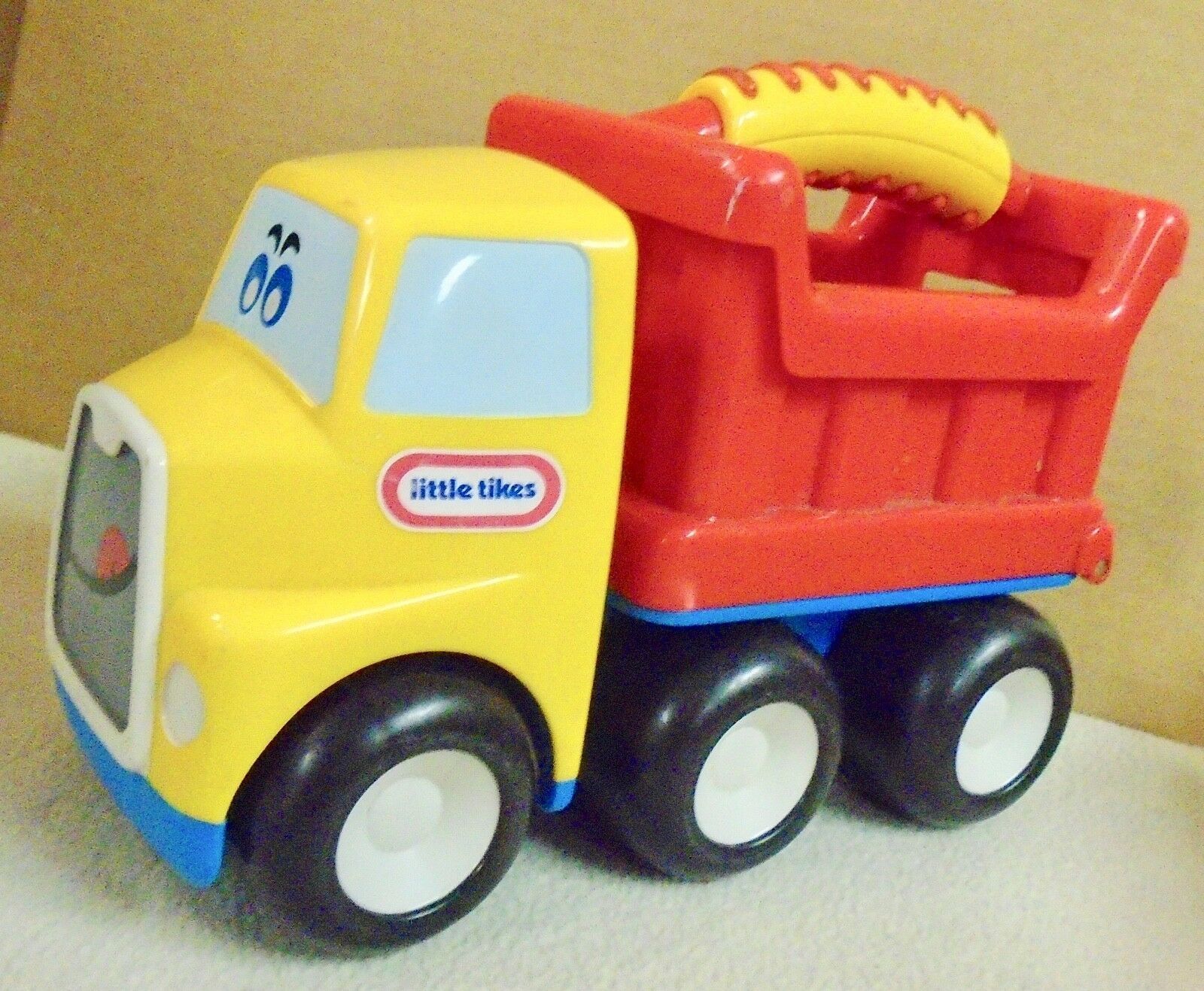 little tikes dump truck sandbox