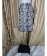 TALBOTS BLACK PRINTED FITTED WAIST SKIRT SIZE 4 - $12.00