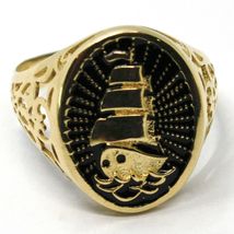 18K YELLOW GOLD BAND MAN RING, SAILING CLIPPER SHIP, FINELY WORKED, BLACK ENAMEL image 3